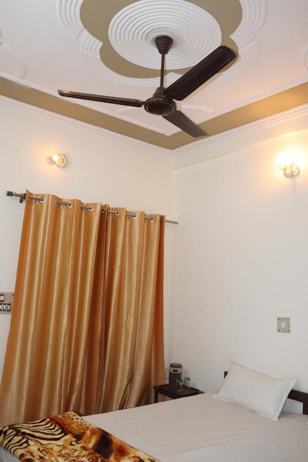 Guest house Hitam Rishikesh