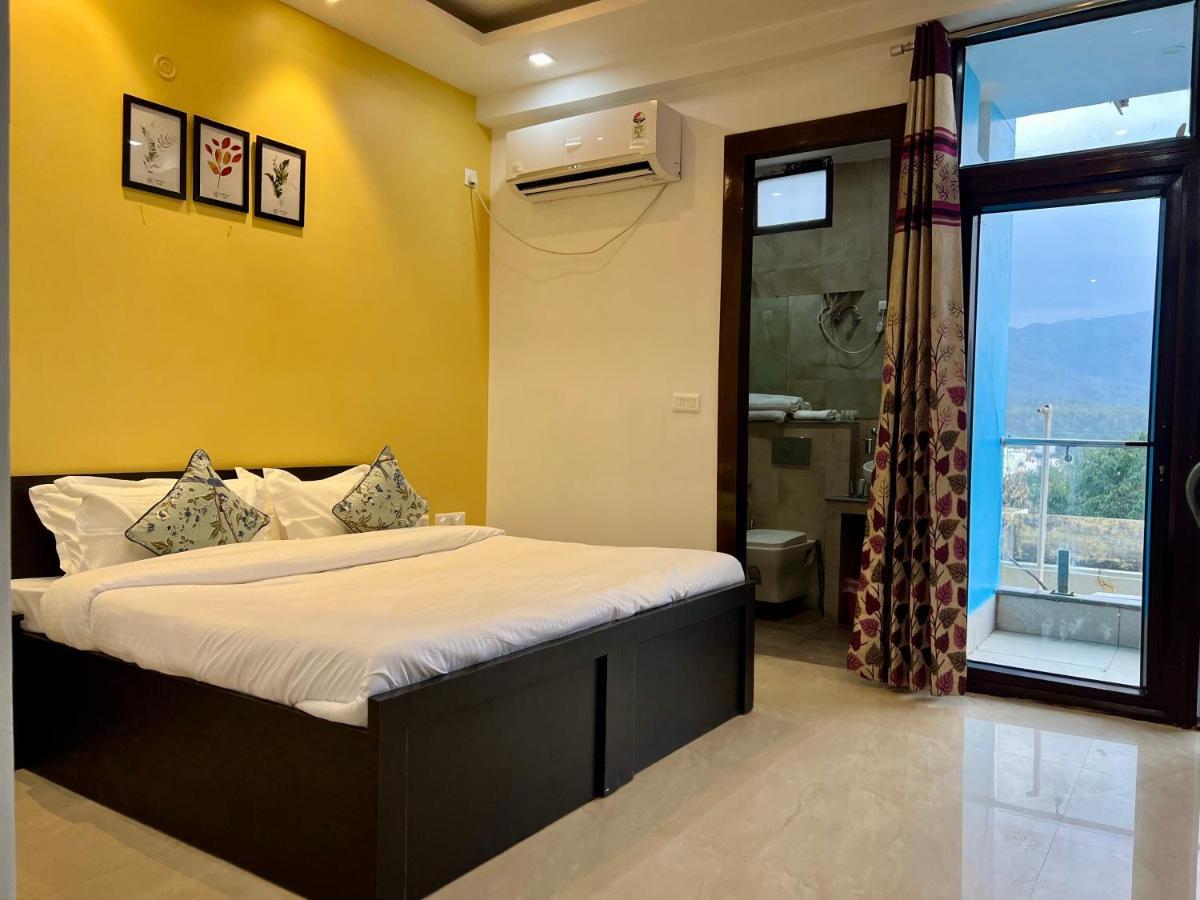 Apartment Daisy By Wabi Sabi With Private Balcony *