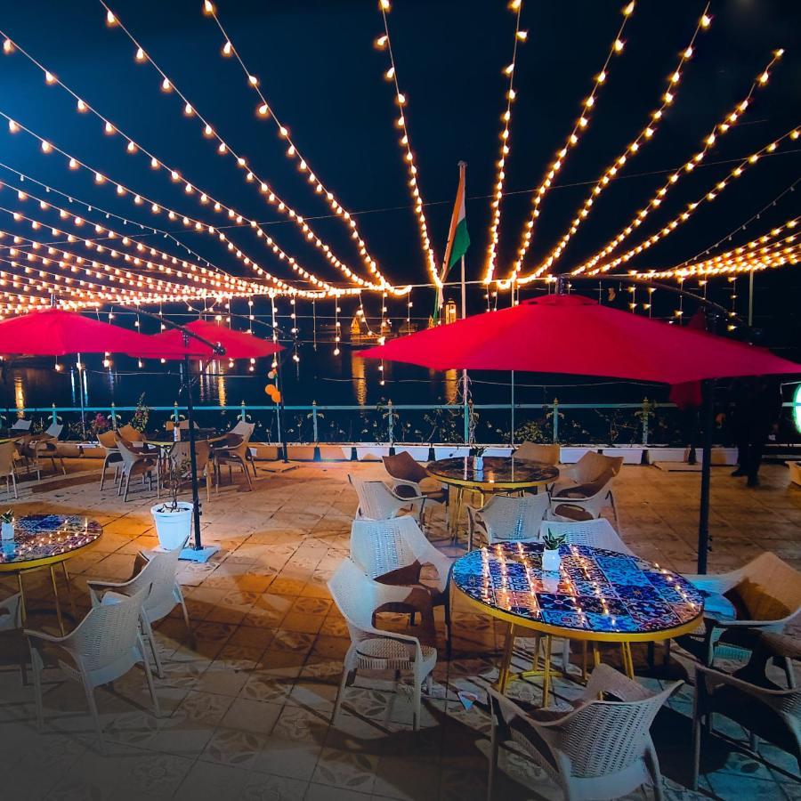 The Neeraj Ganga Heritage Palace Hotel