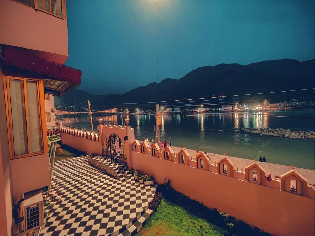 The Neeraj Ganga Heritage Palace Hotel 4*