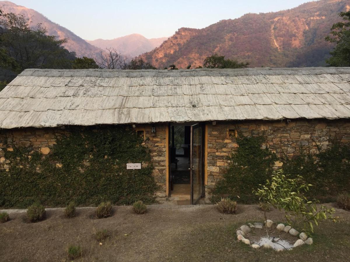 Bed & Breakfast Aashraya On Ganga