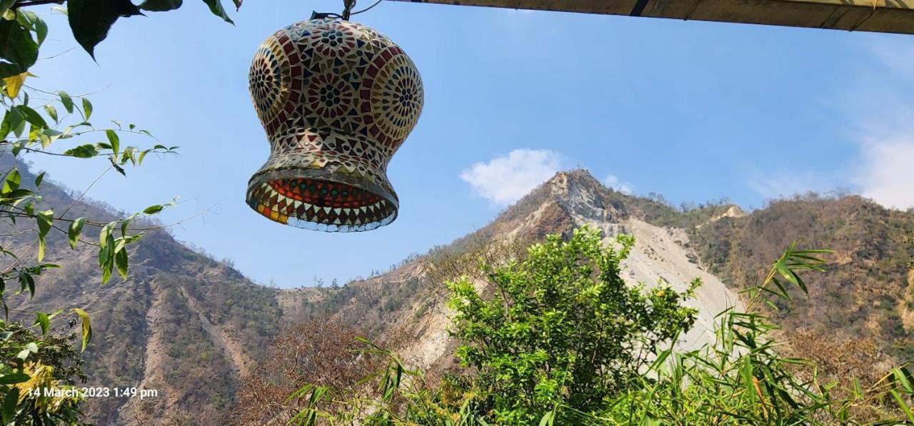 Bed & Breakfast Aashraya On Ganga