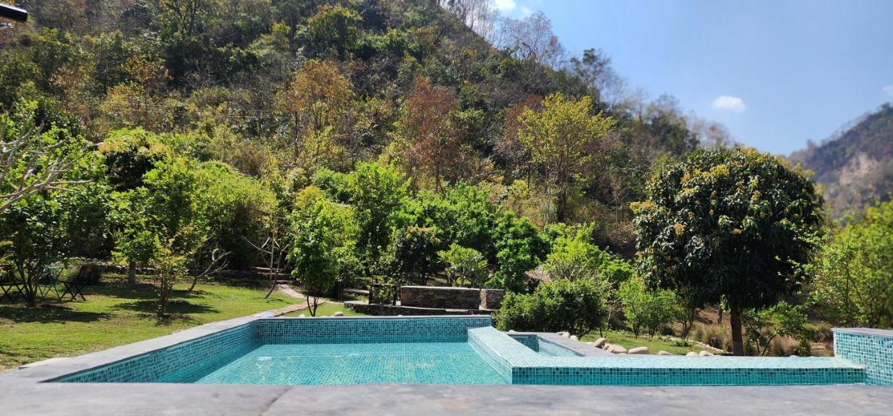 Bed & Breakfast Aashraya On Ganga *