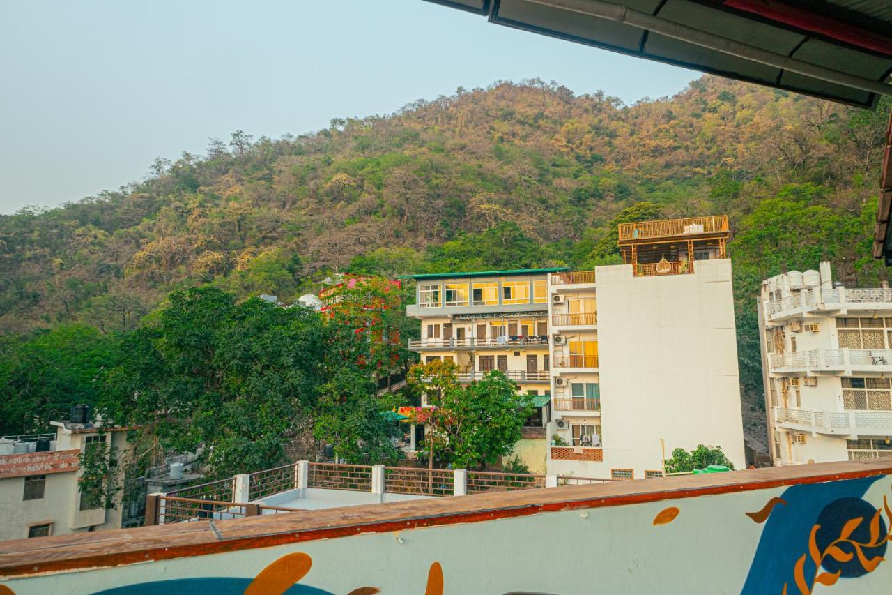 Madpackers Laxman Jhula Hostel *