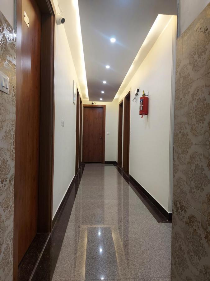 Dhakad Gold - Tapovan, Rishikesh