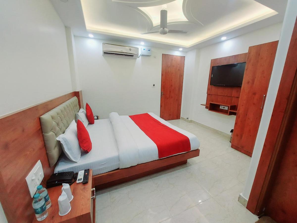Dhakad Gold - Tapovan,