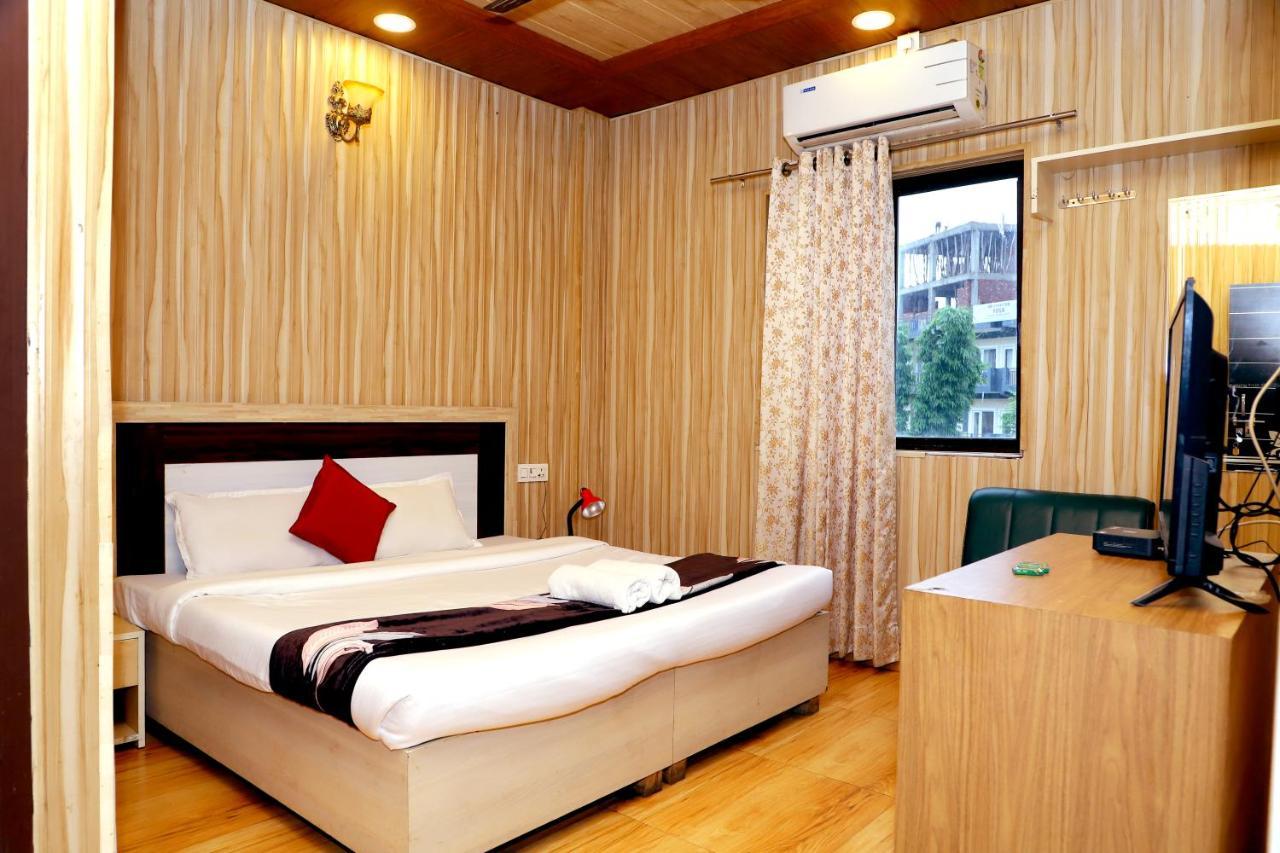 The Mountain View Hotel Rishikesh