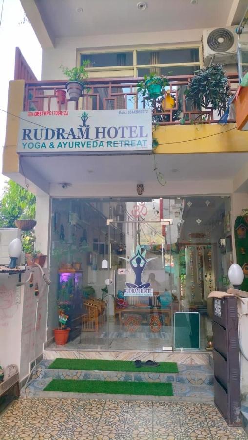Hotel Rudram Yoga & Ayurveda Retreat Rishikesh
