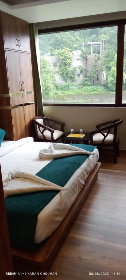 Hostel & Vimal Ganga Rishikesh