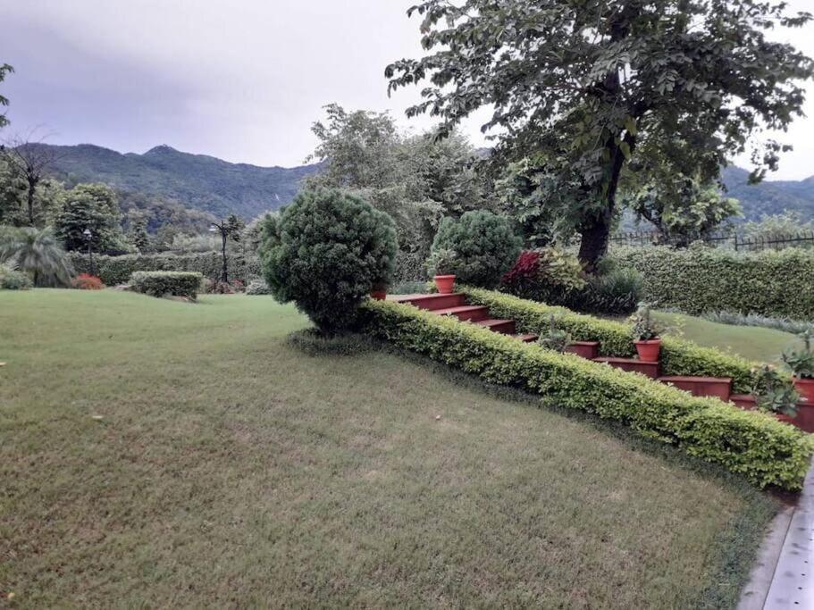 A Majestic Luxurious Overlooking The Ganges Villa Rishikesh