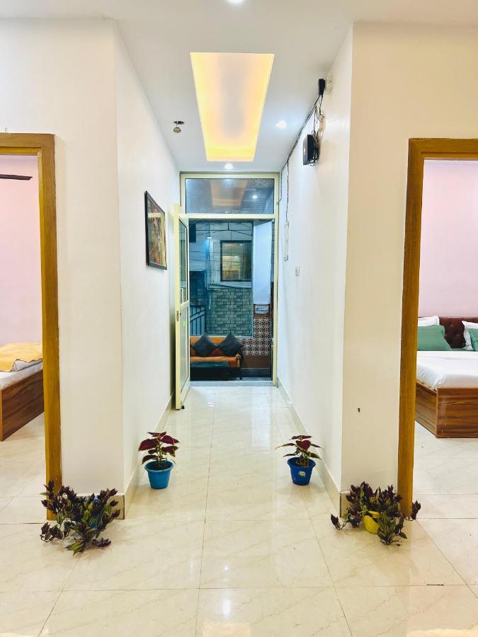 Shanti And Garden Cafe Hostel *
