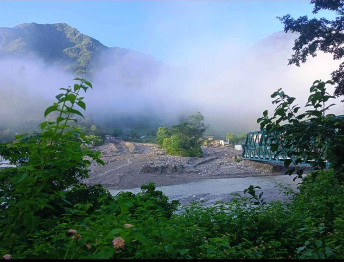 Resort Qcent Woods Resort & Spa, Rishikesh