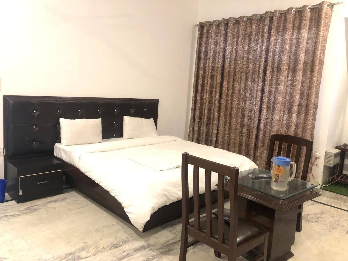Shivanta Residency 3*