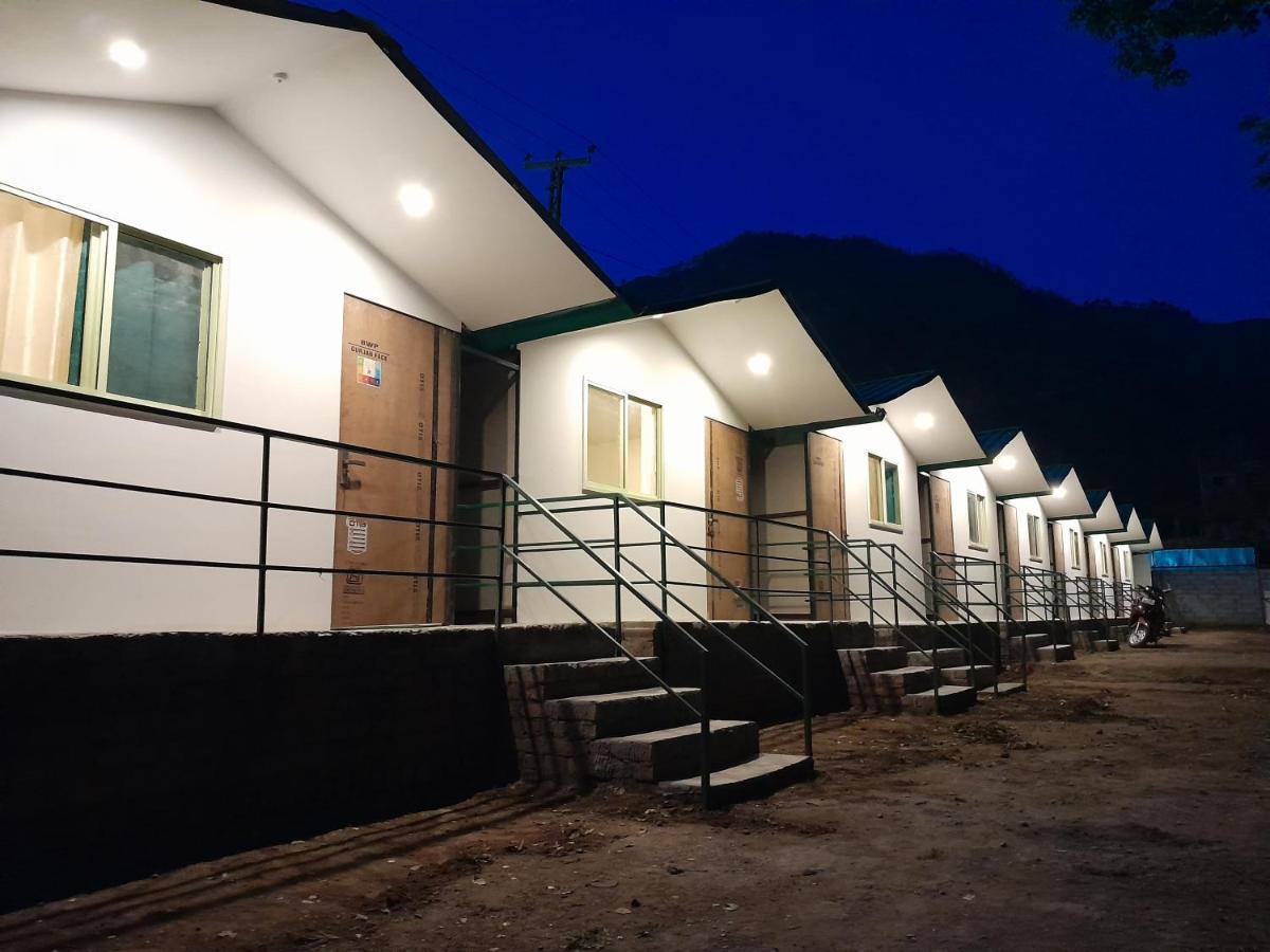 The Hill Mount Shivpuri Hotel 5*