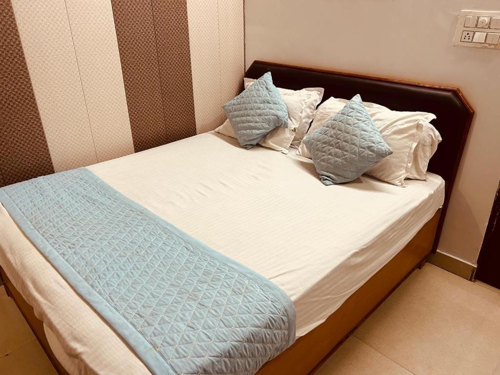 4 U Premium Tapovan Rishikesh