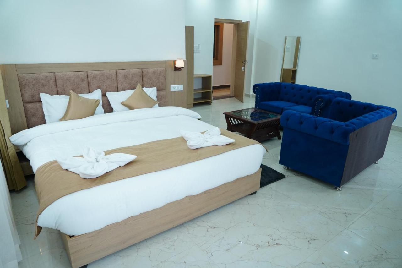 Jsr Residency By Akc 3*