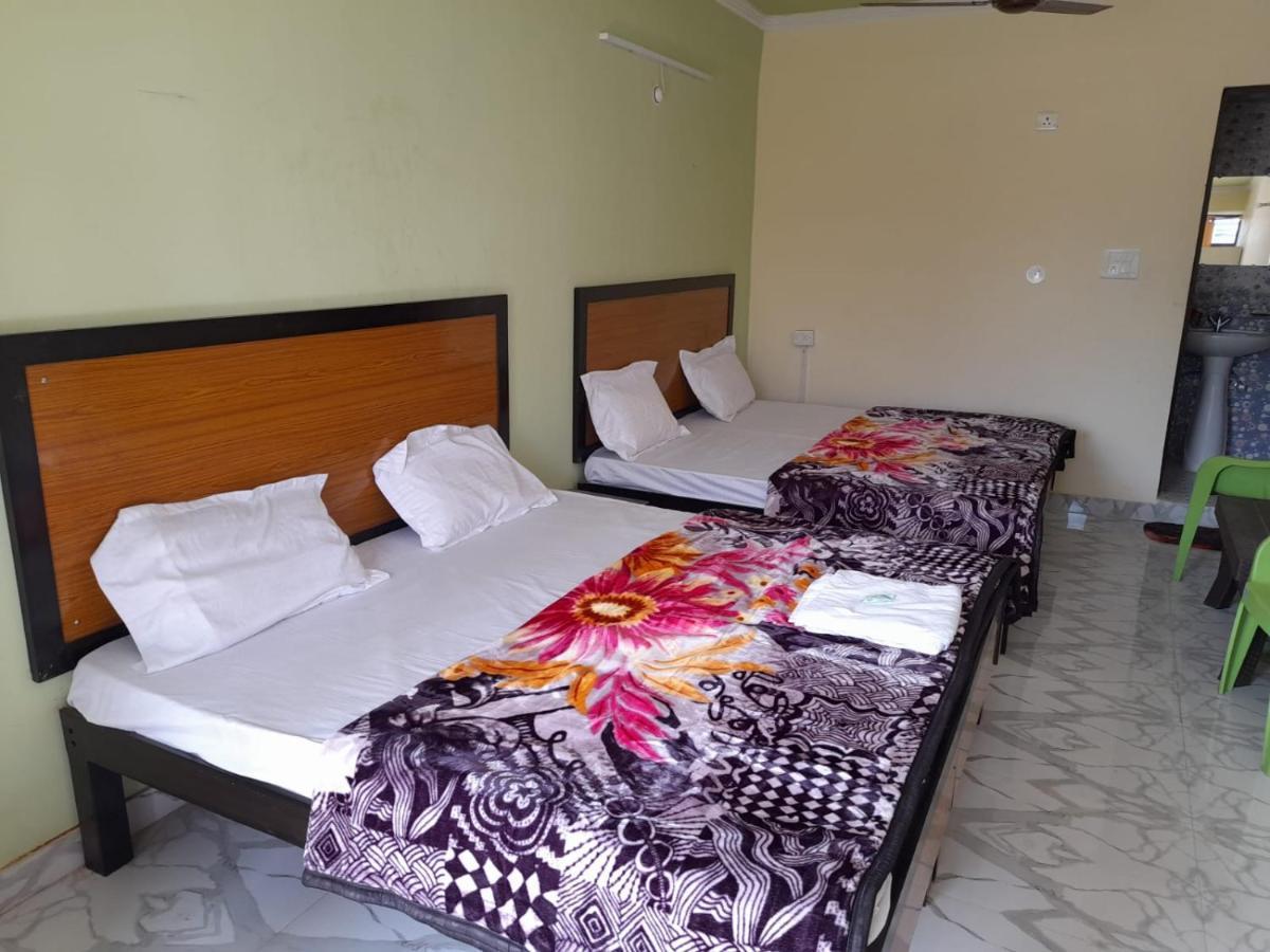 Hotel Om Shaku Ganga Palace