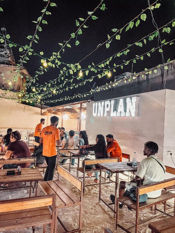 Unplan Hostel