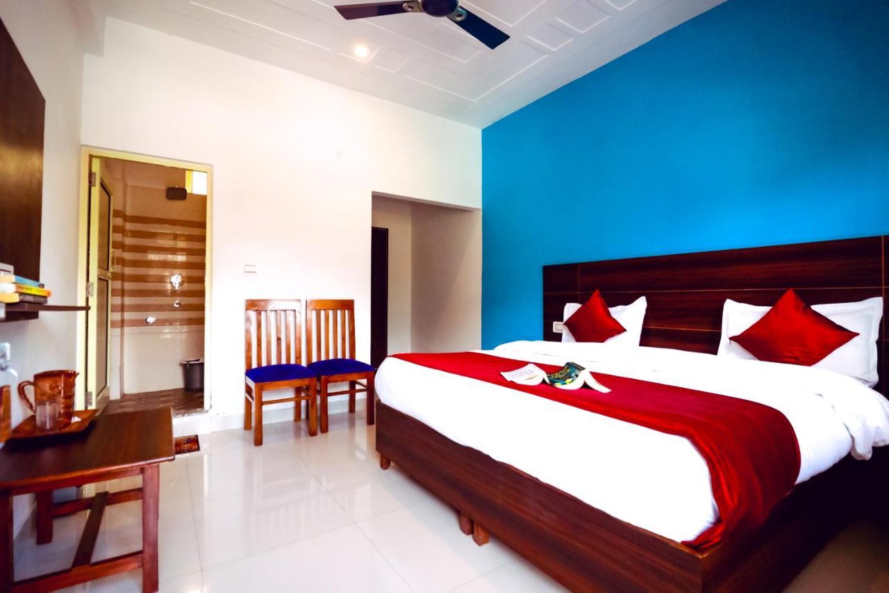 Manzil Hostel *