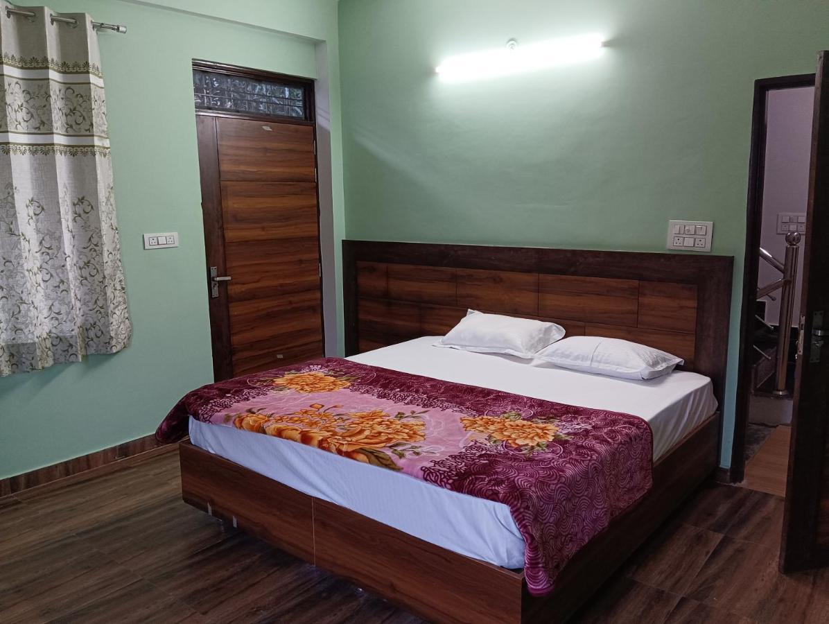 Guest house Crescent Moon Rishikesh