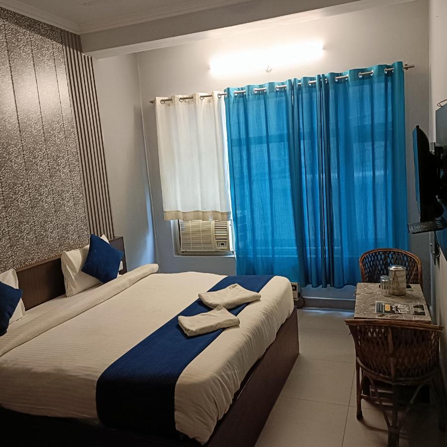 Devoy Hotel 2*