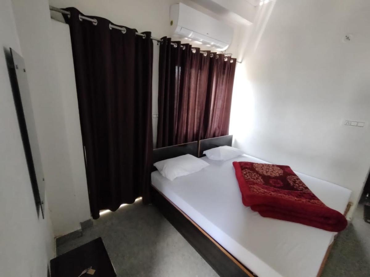 Aman Hotel