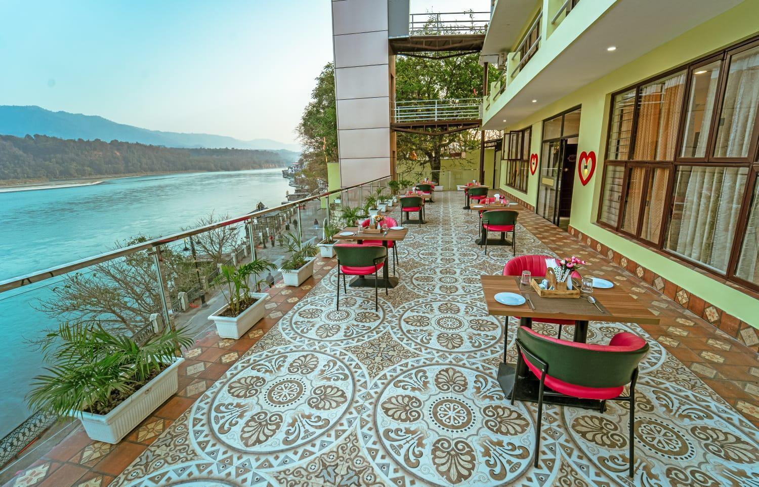The Neeraj Naturecure On Ganga Rishikesh