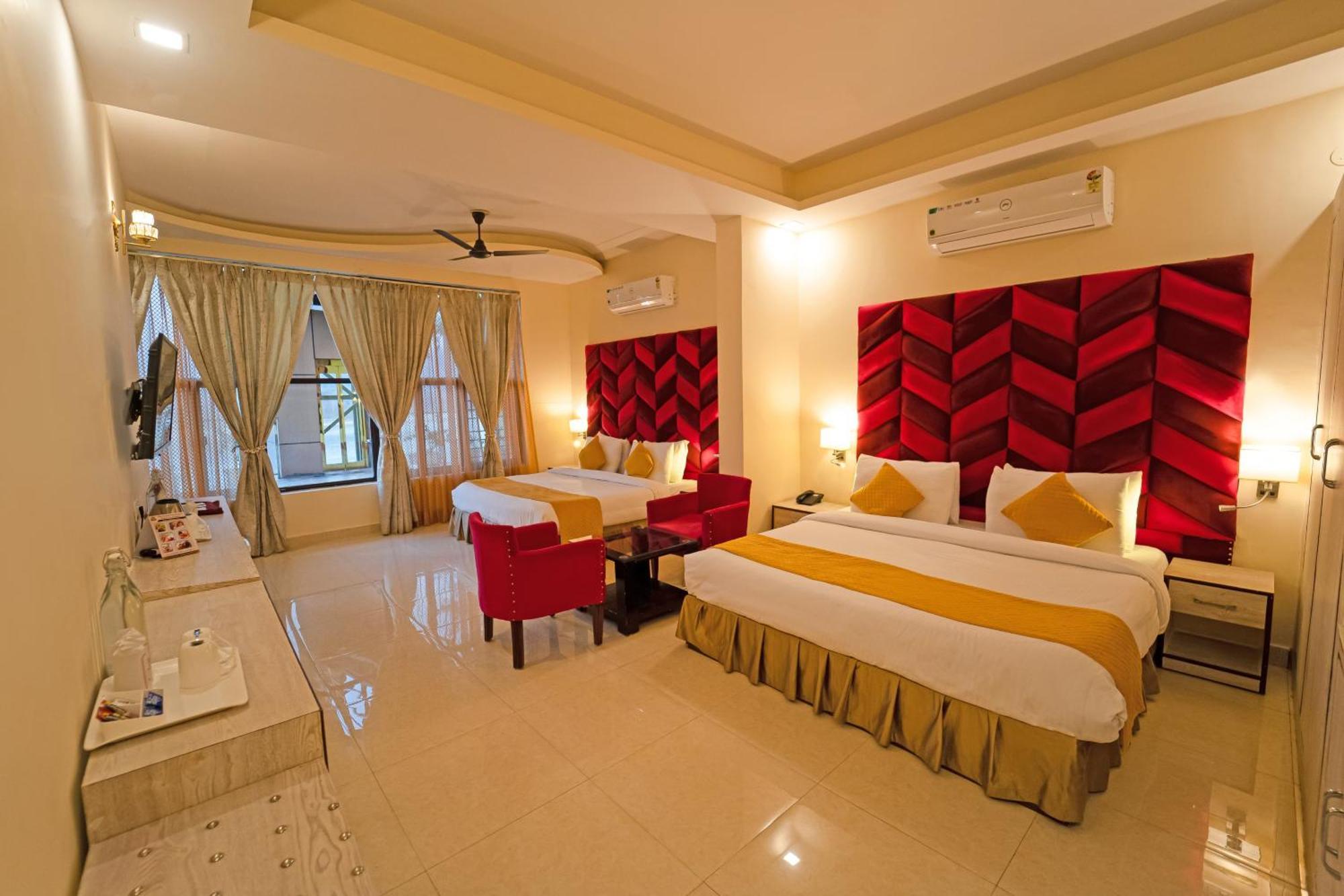 Hotel The Neeraj Naturecure On Ganga