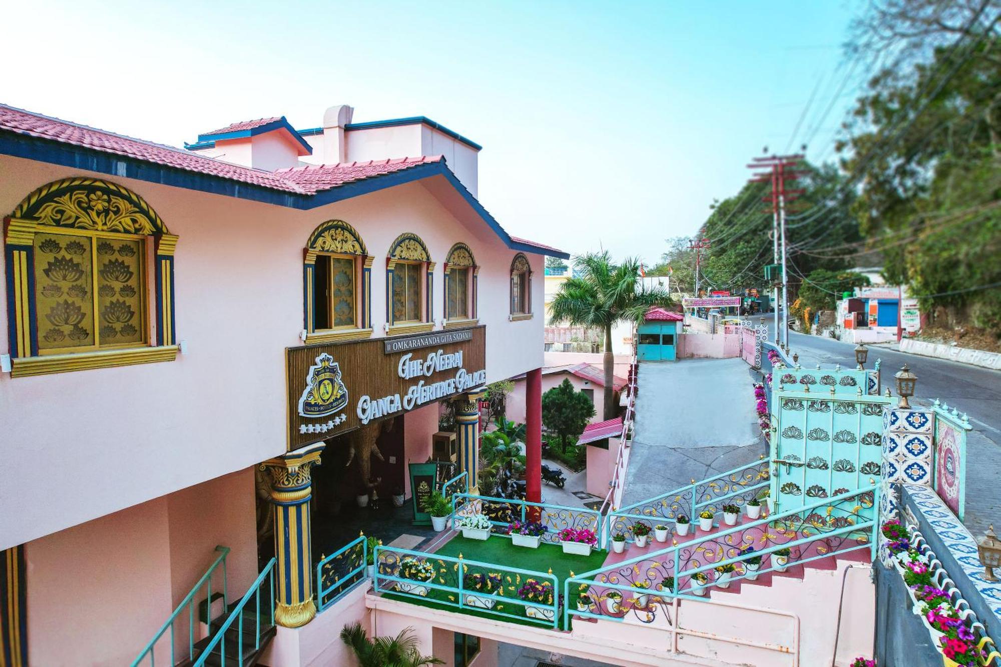 The Neeraj Ganga Heritage Palace Hotel 4*