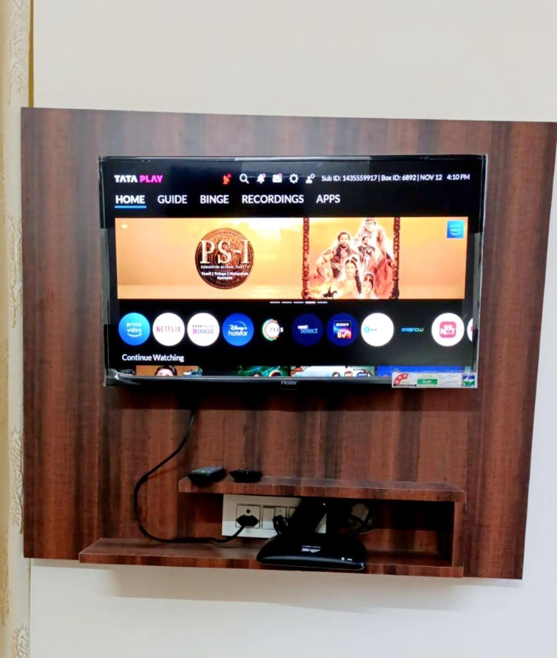 Yogvan Luxury 1bhk Tapovan Apartment *