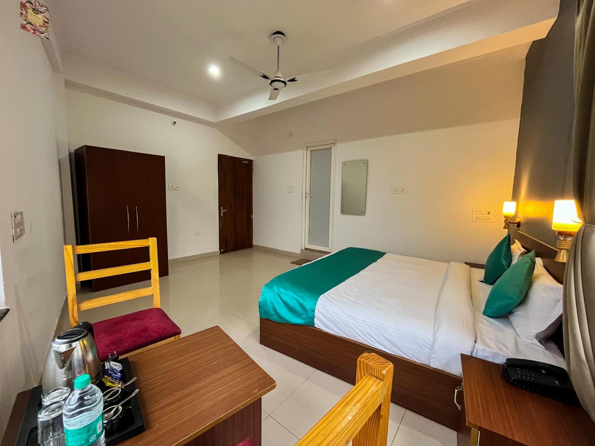 Hotel The Yachis Rishikesh