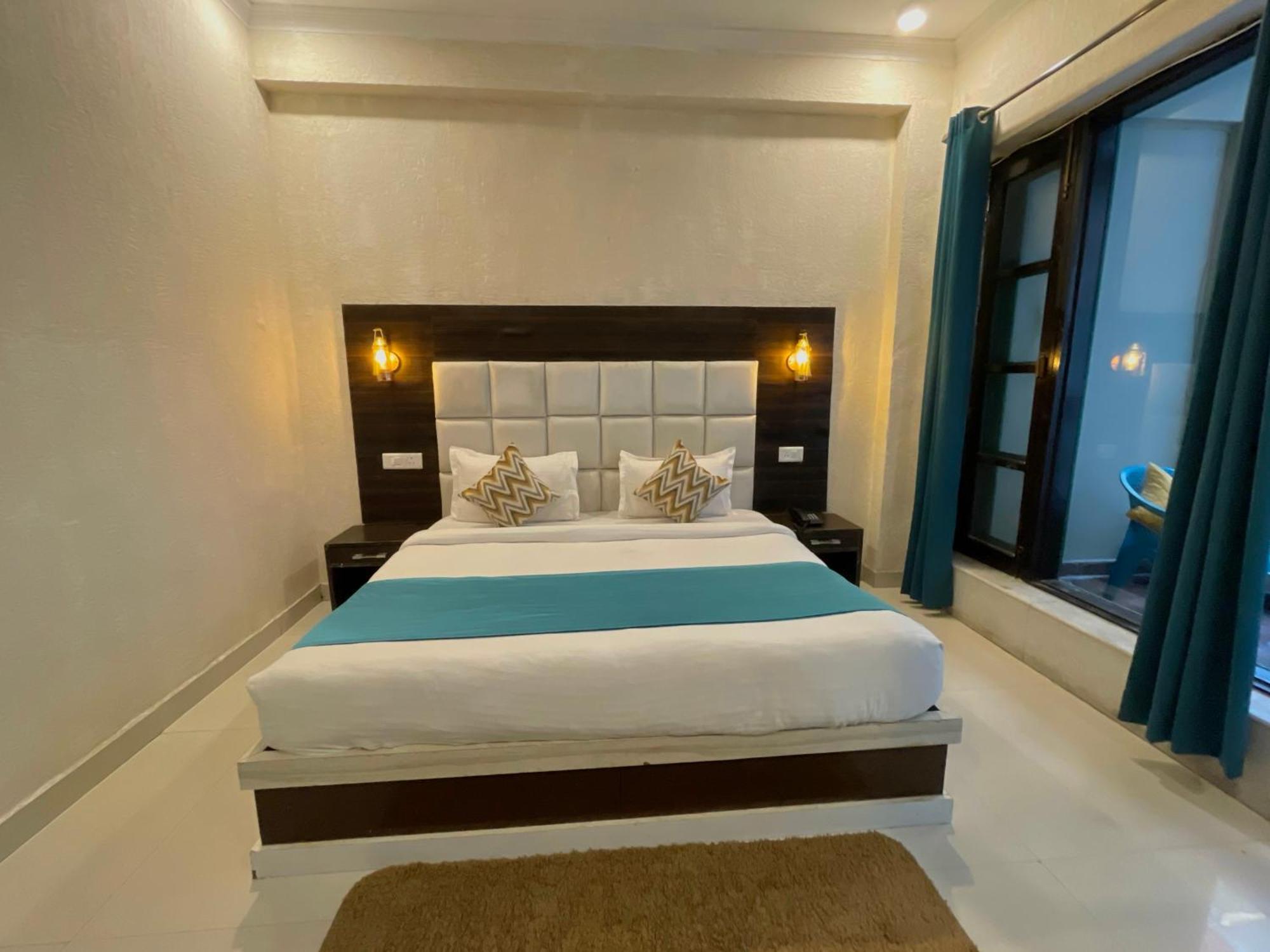 The Wraveler Tapovan And Dorms Hostel Rishikesh