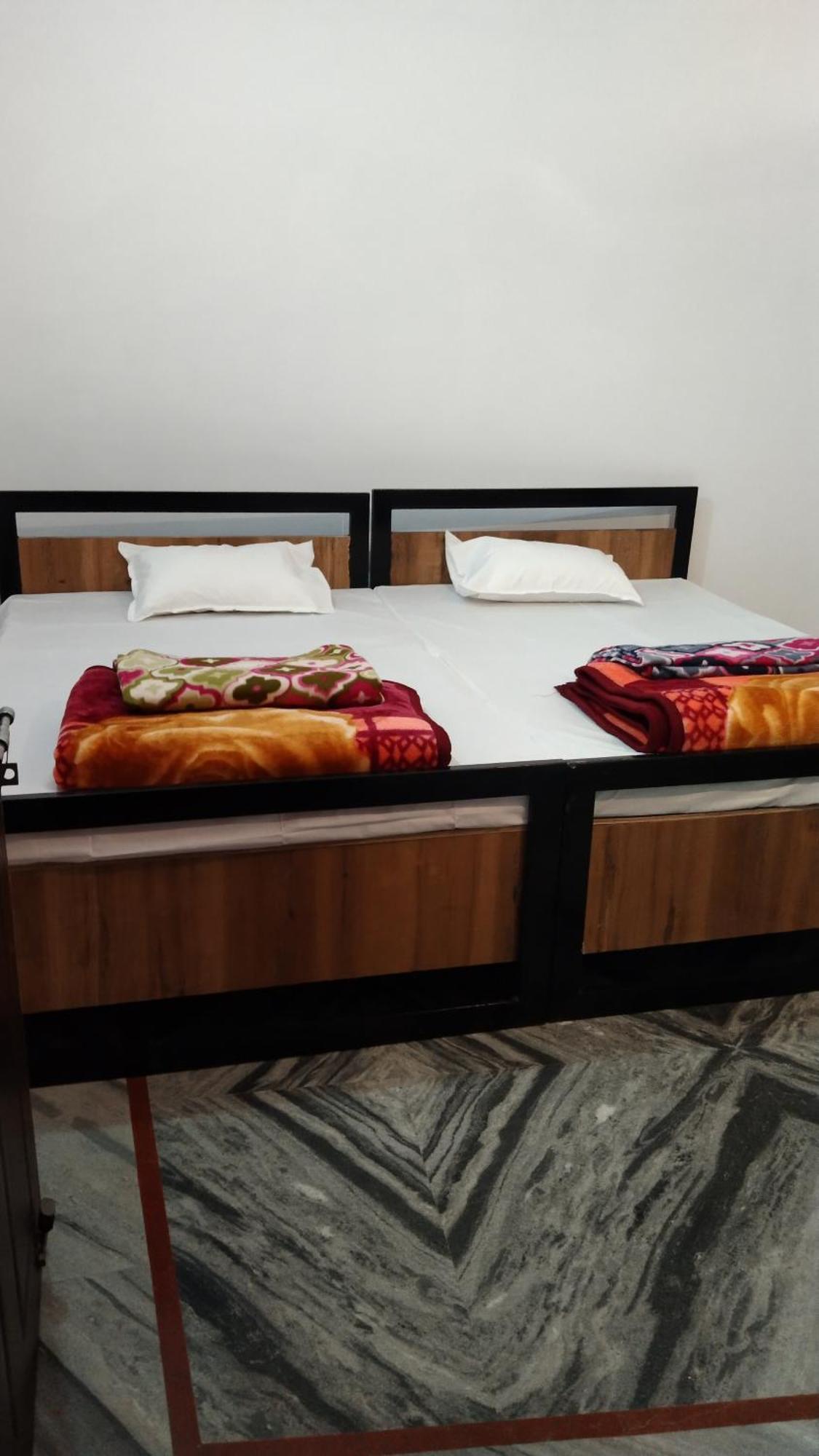 Homestay Rishikesh Holiday Home *