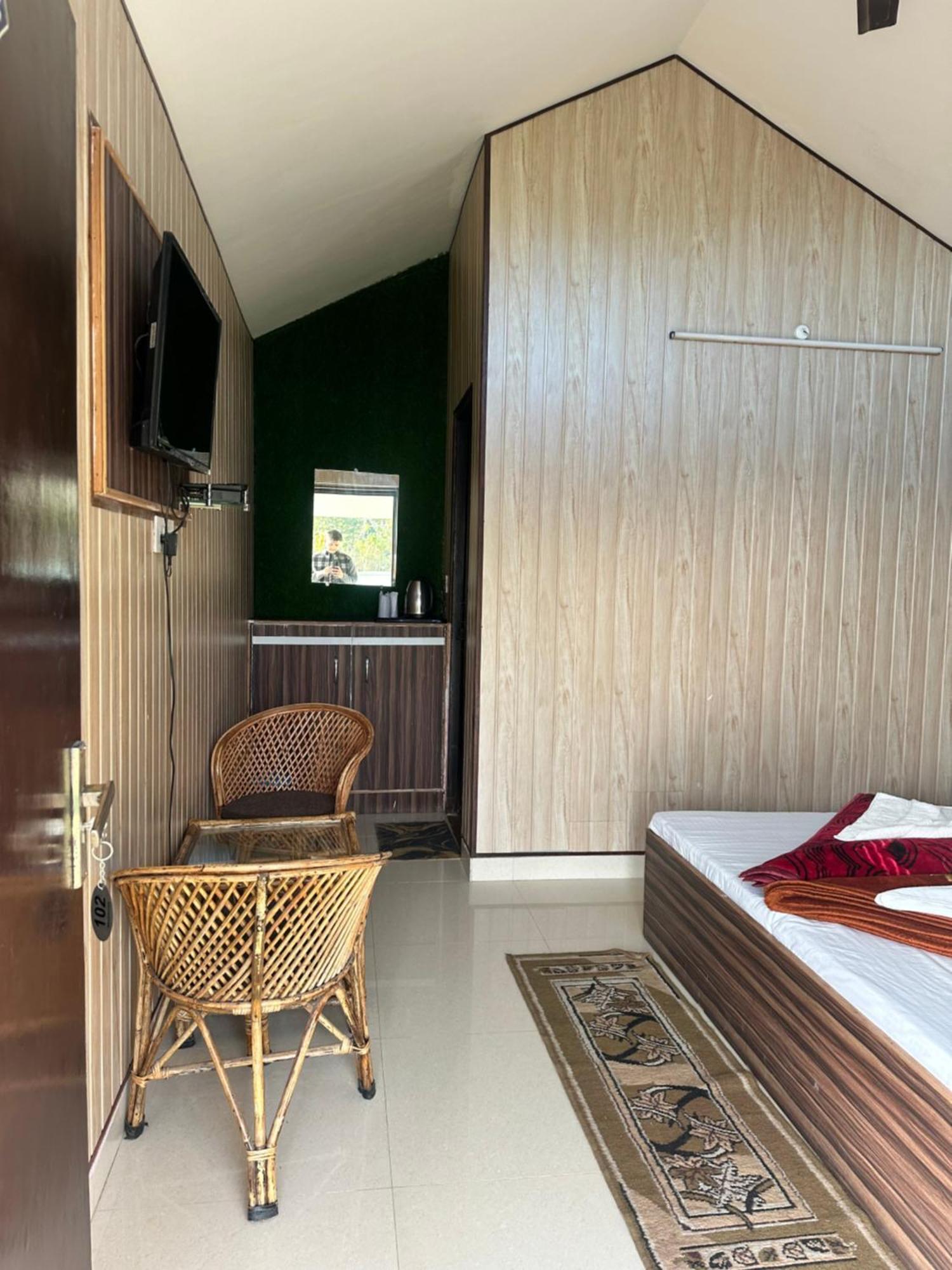 Rajaji Retreat Guest house Rishikesh