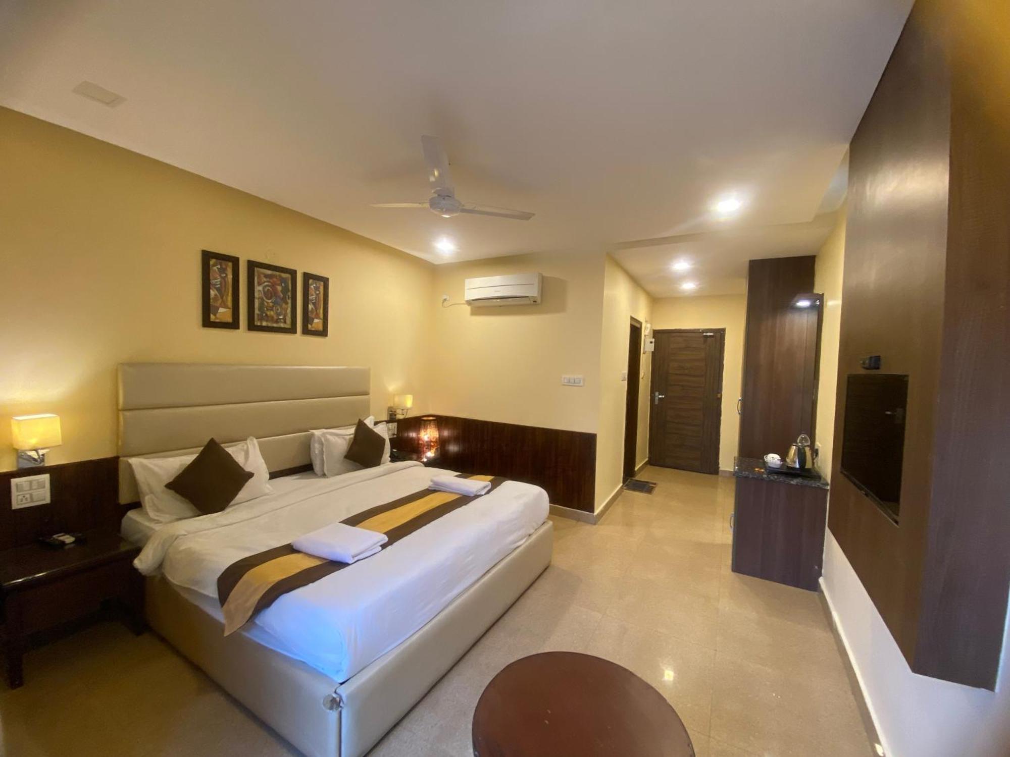 Hotel Mj Hills 4*