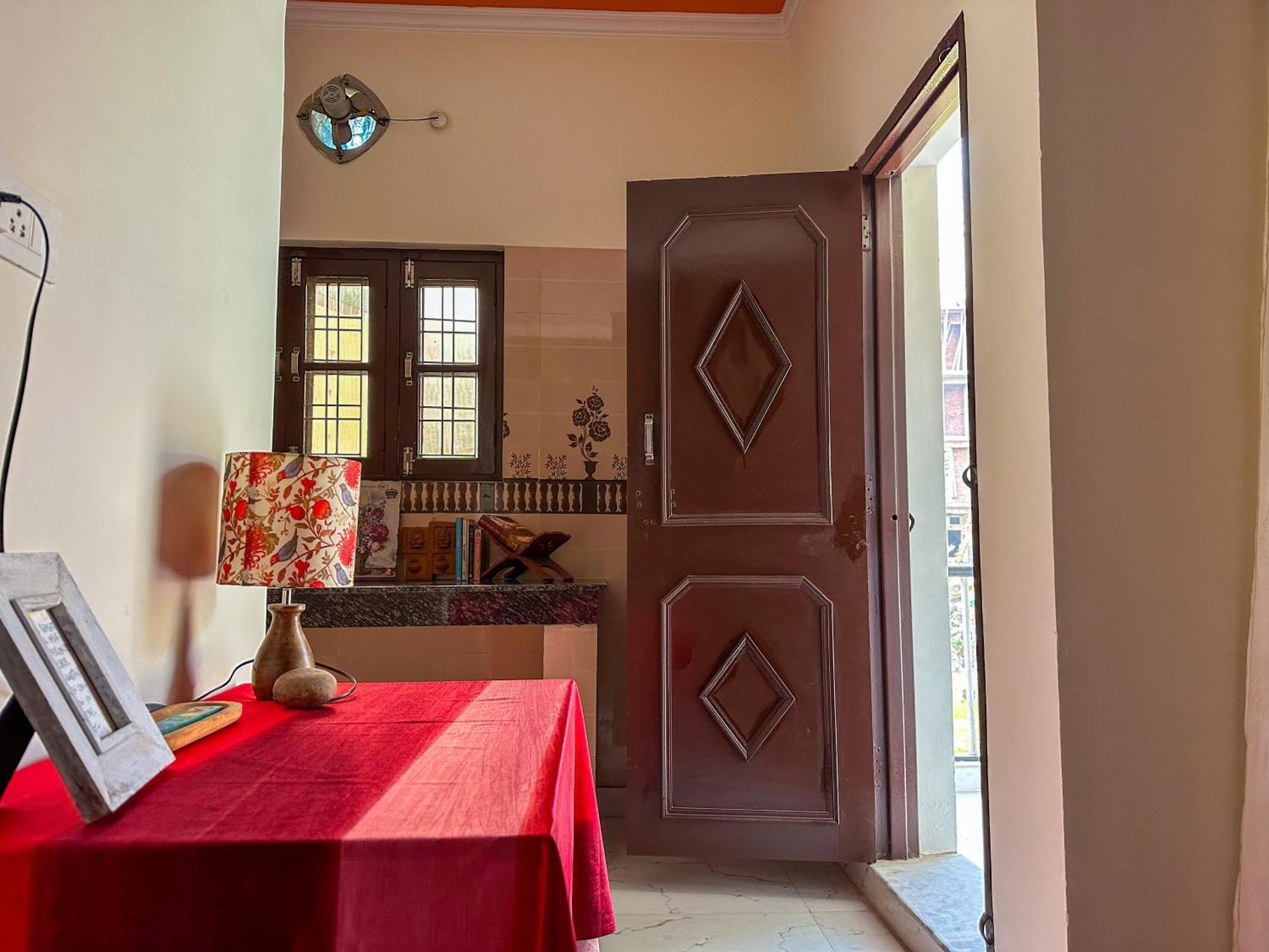 Leela Hatha Hostel