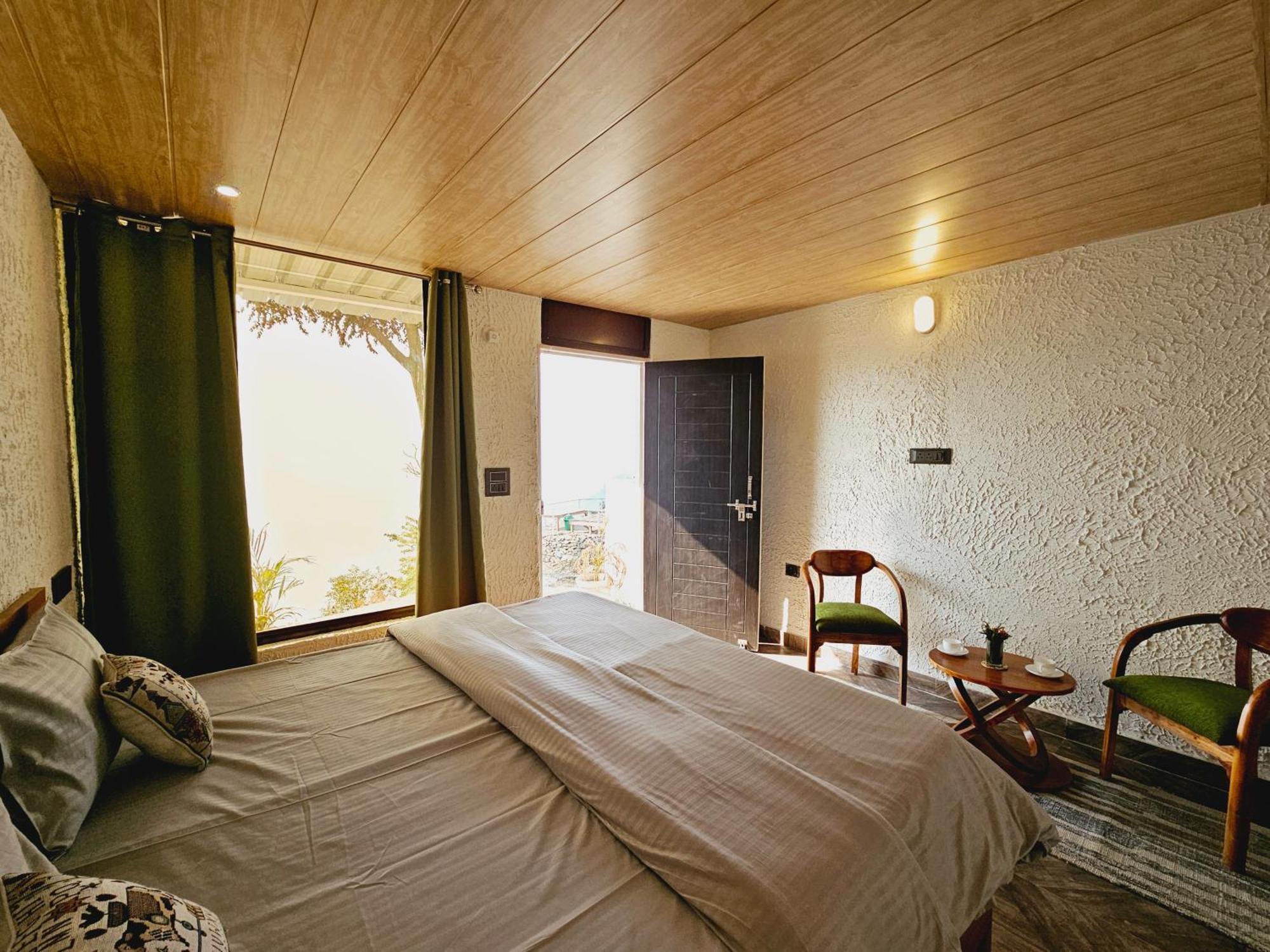 Resort The Sweven Neervan