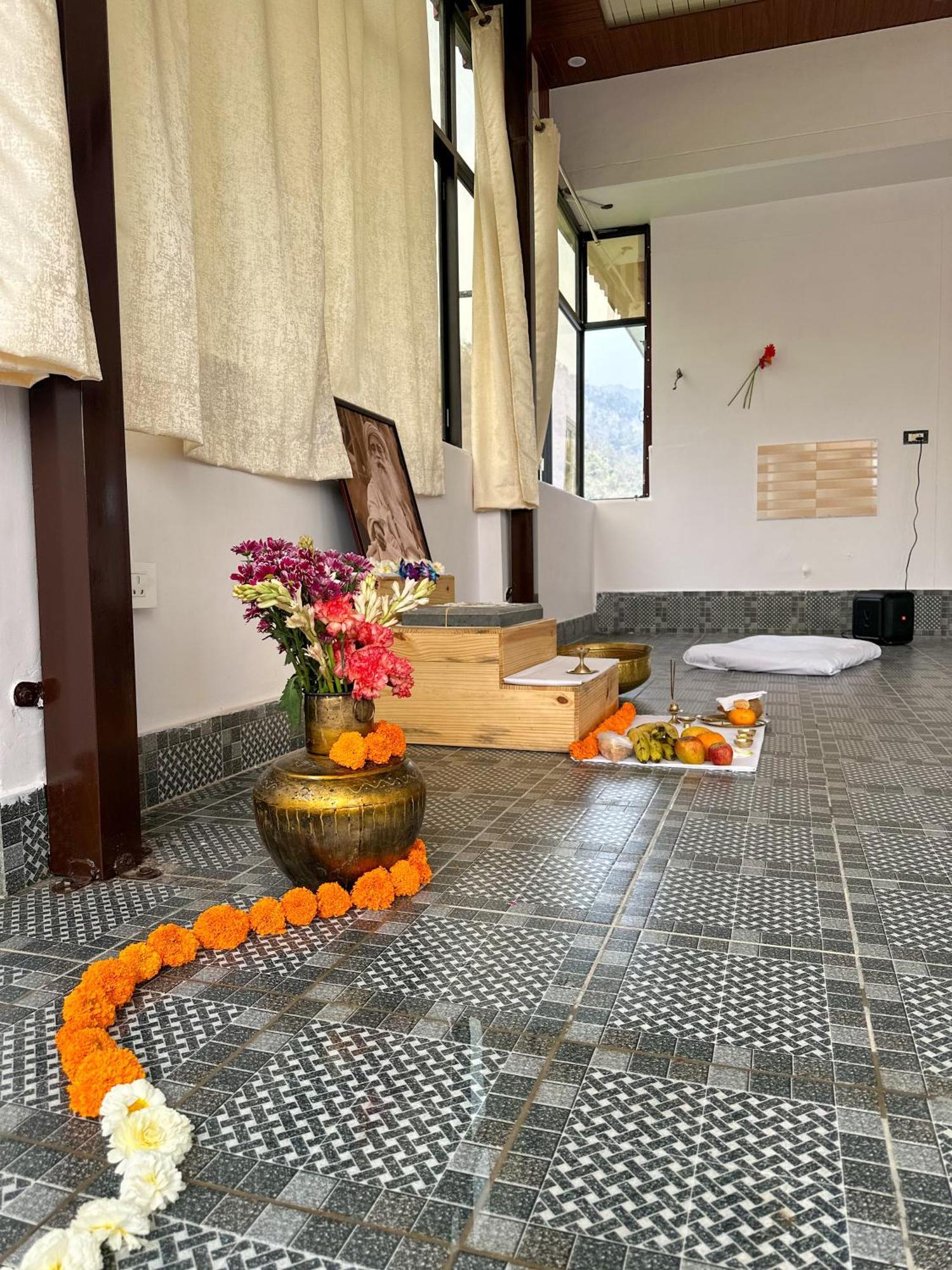 Leela Hatha Hostel *