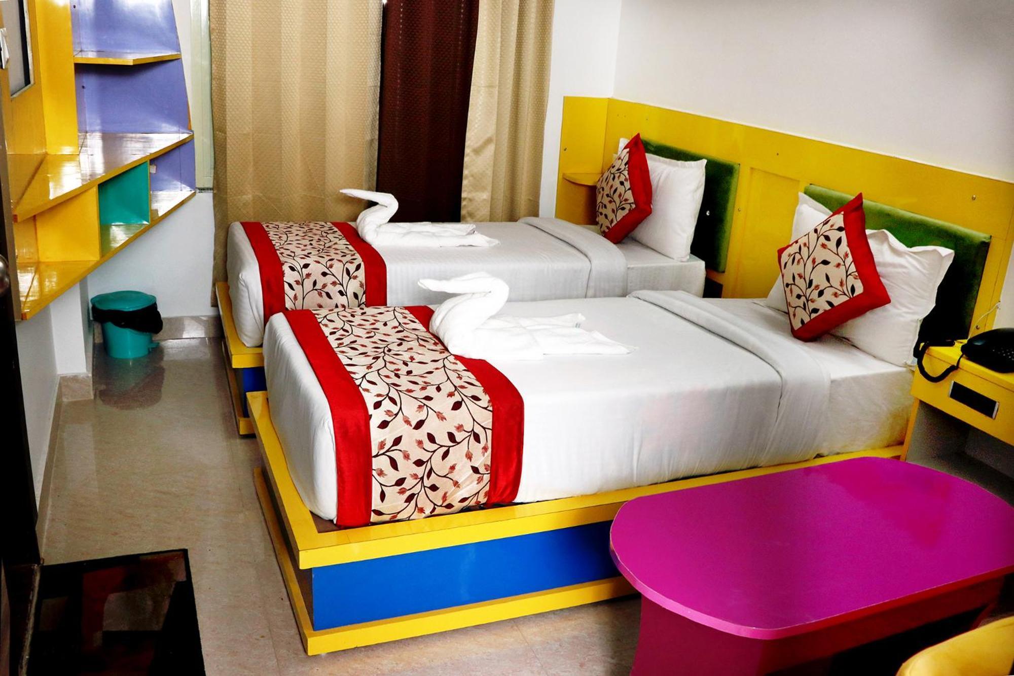 Fabhotel Divine Dev Darshan Valley Hotel