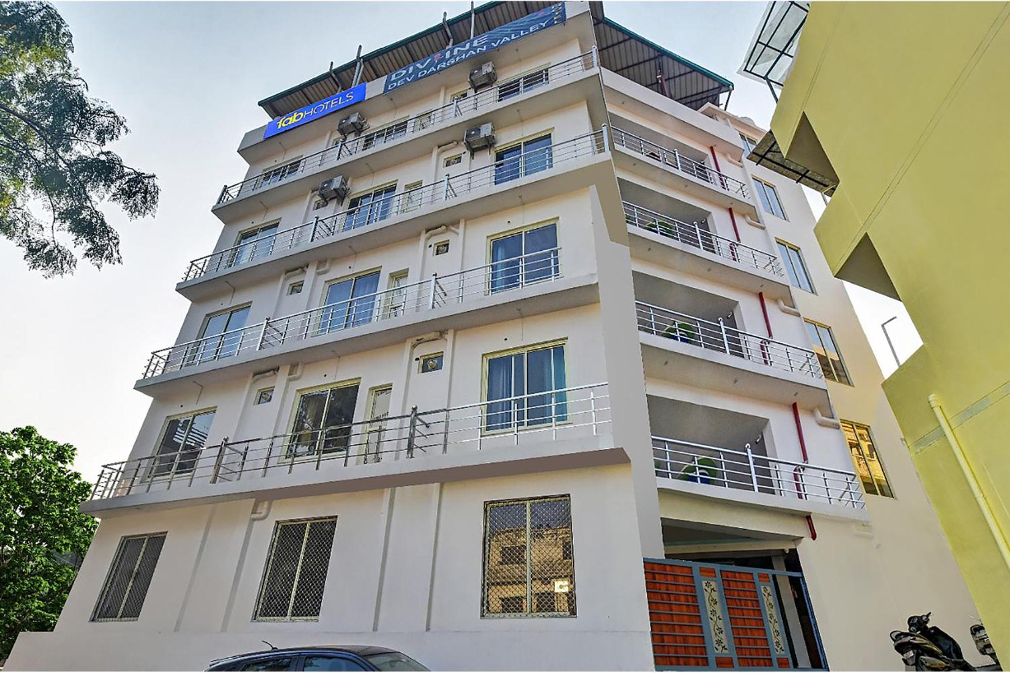 Hotel Fabhotel Divine Dev Darshan Valley Rishikesh