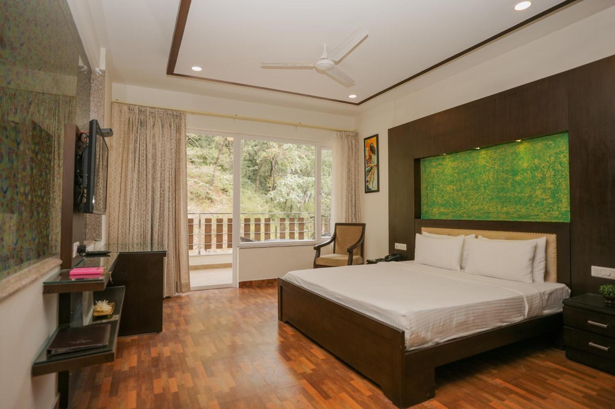 The Grand Shiva And 4* Rishikesh