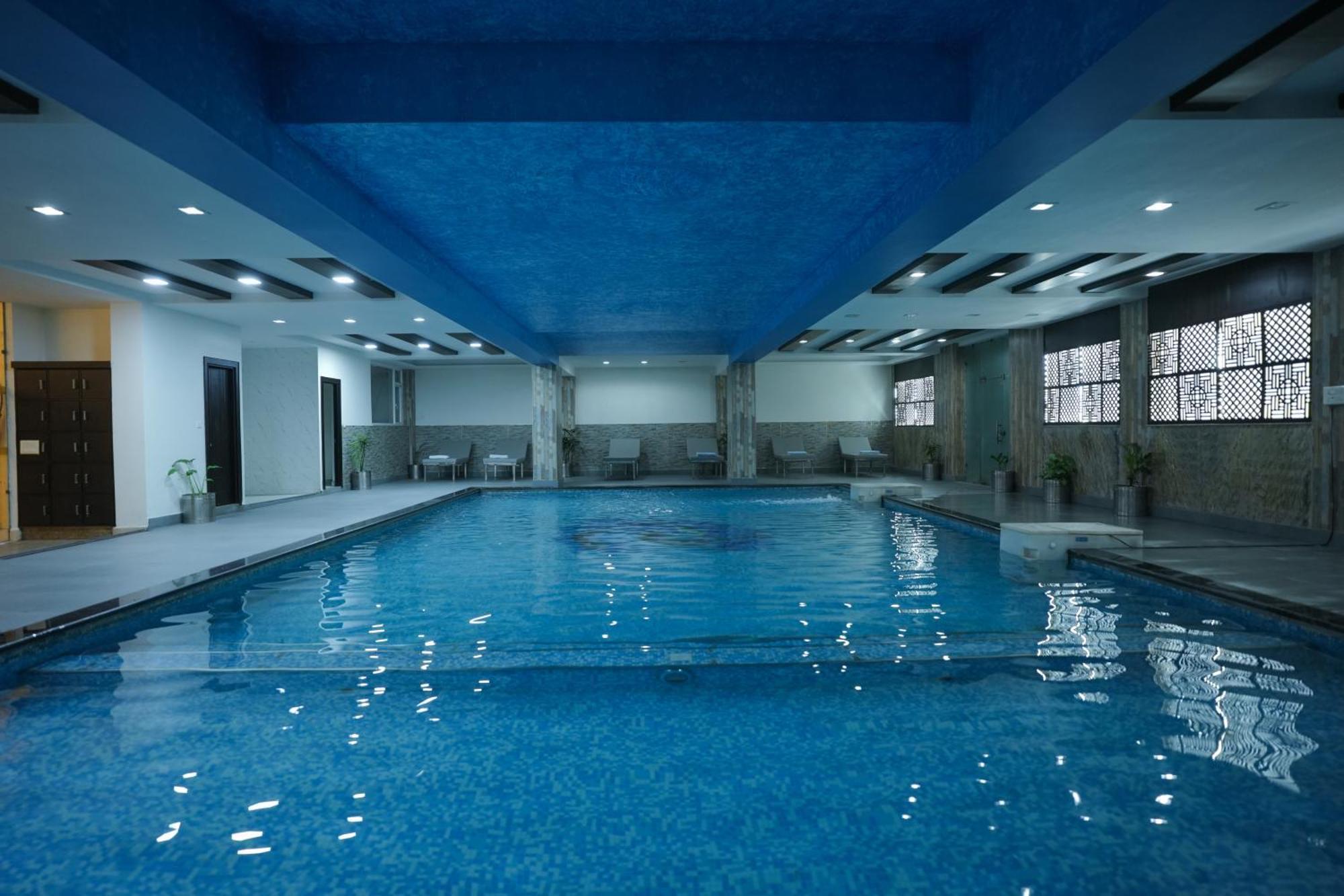 Hotel The Grand Shiva And 4*