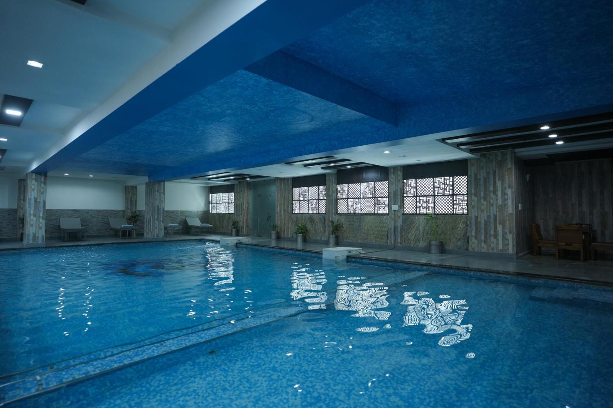 Hotel The Grand Shiva And 4*