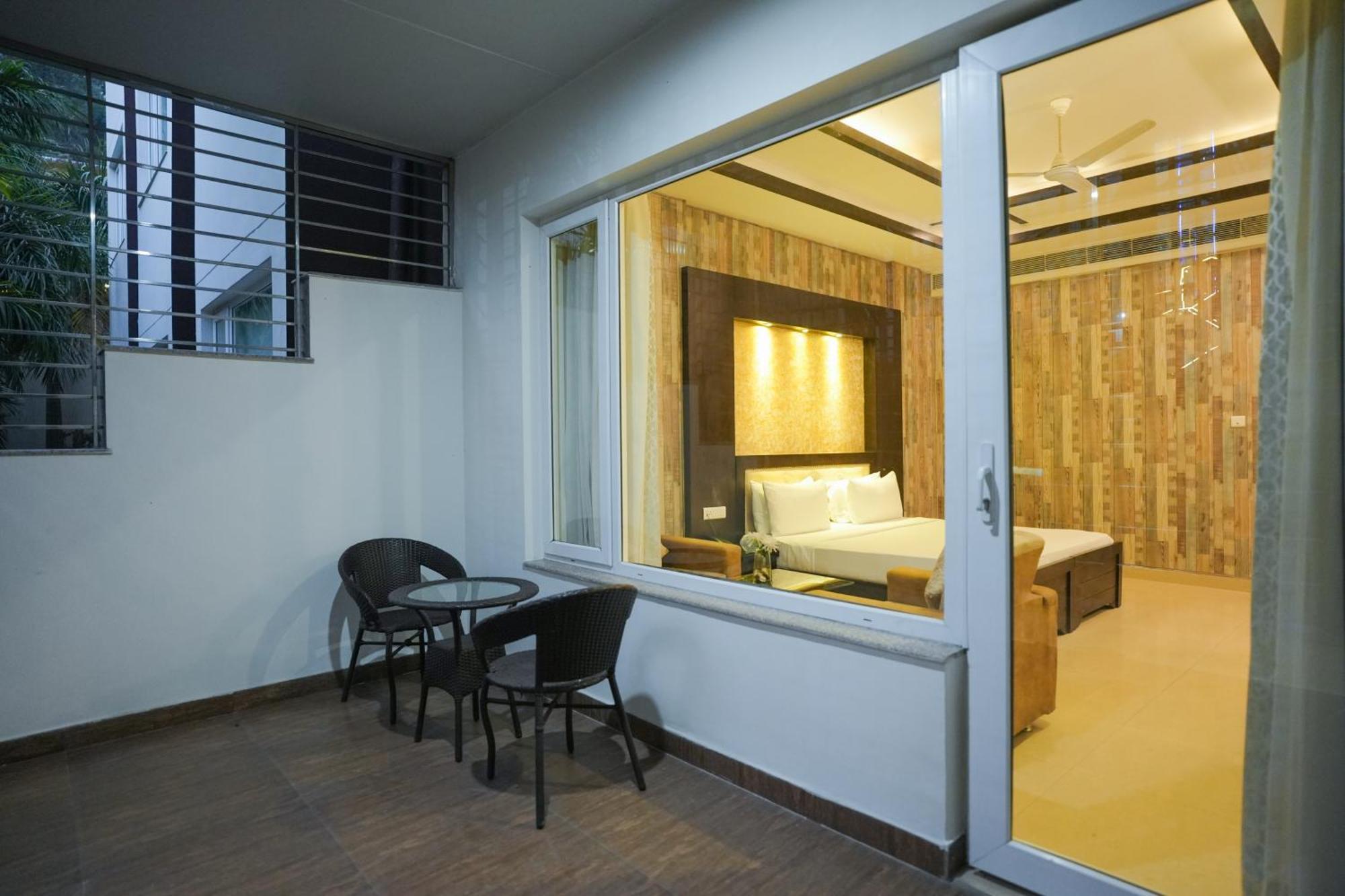The Grand Shiva And 4* Rishikesh
