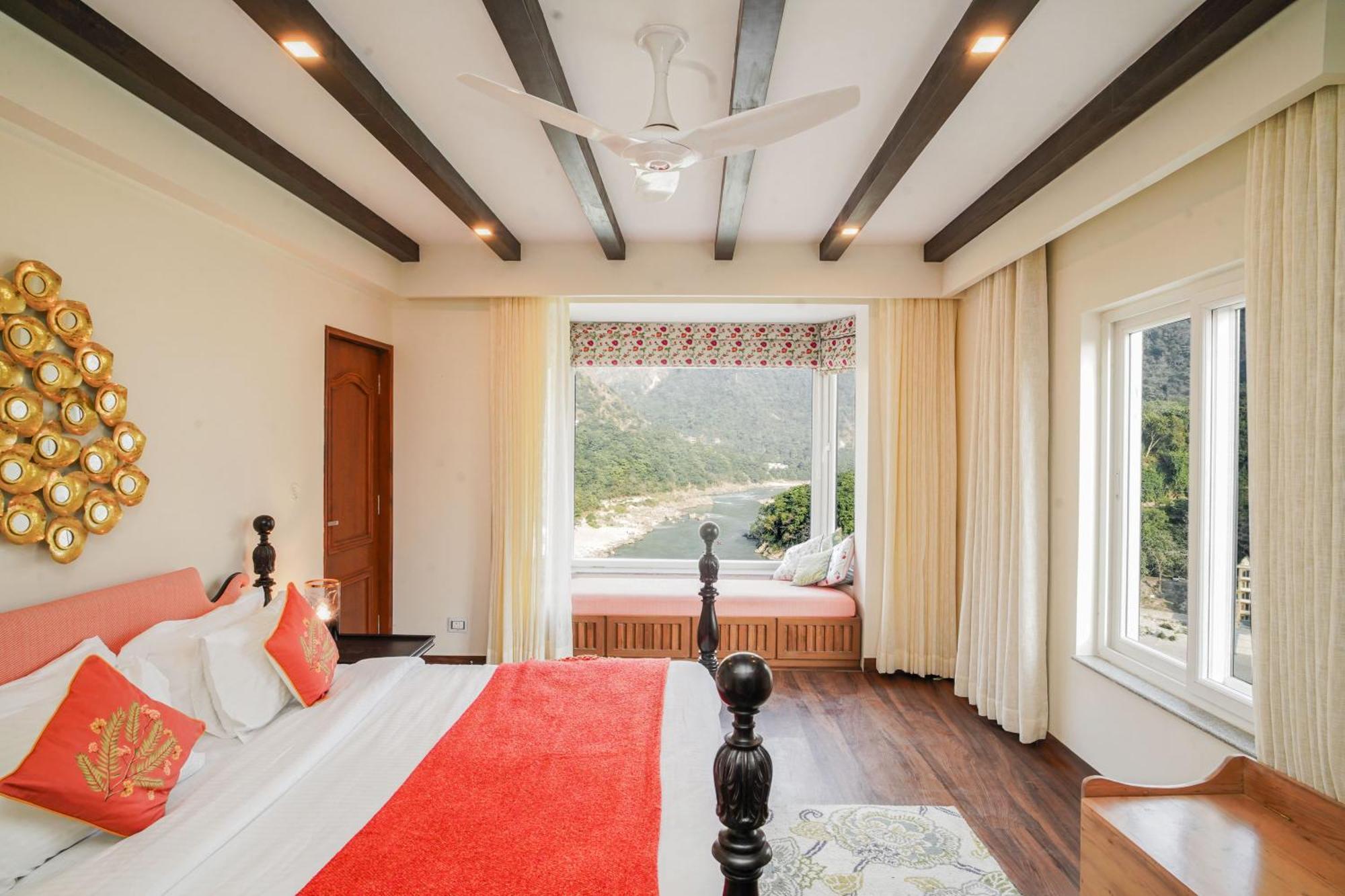 Luxury Aloha Apartments, *
