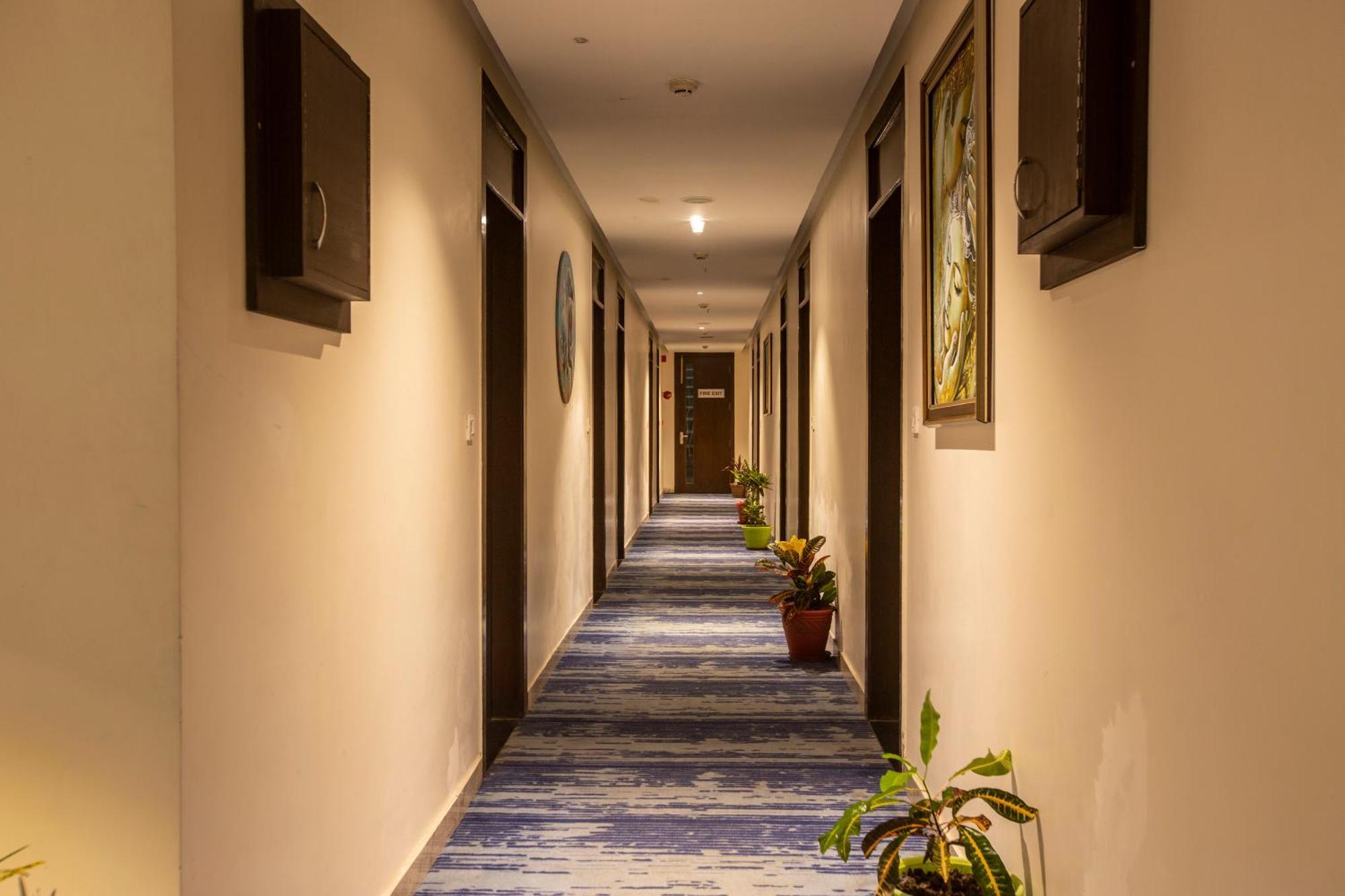 Comfort Hotel 3*