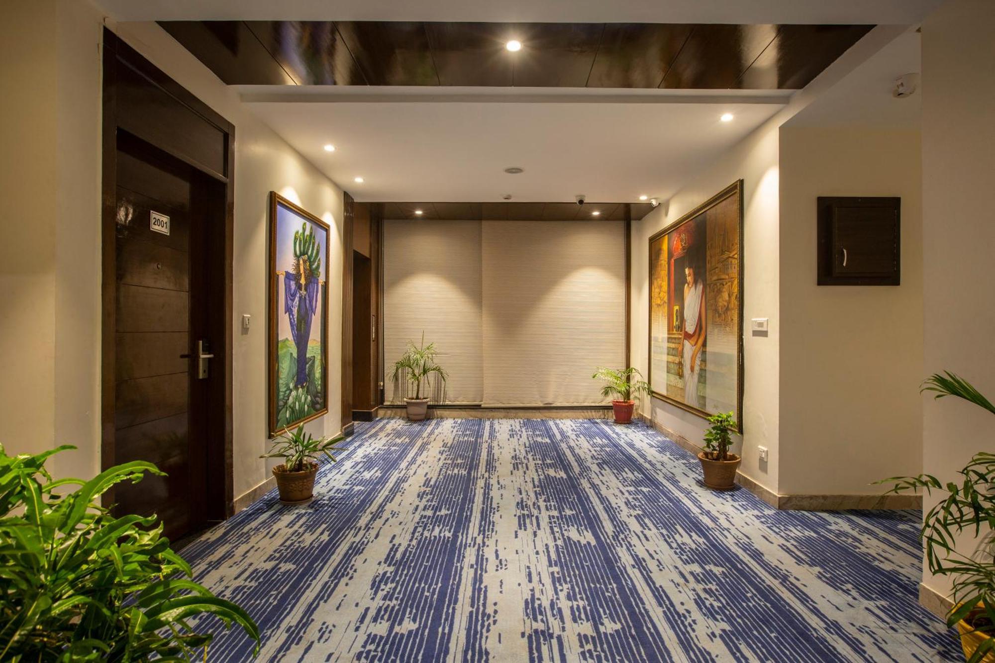 Comfort Hotel 3*