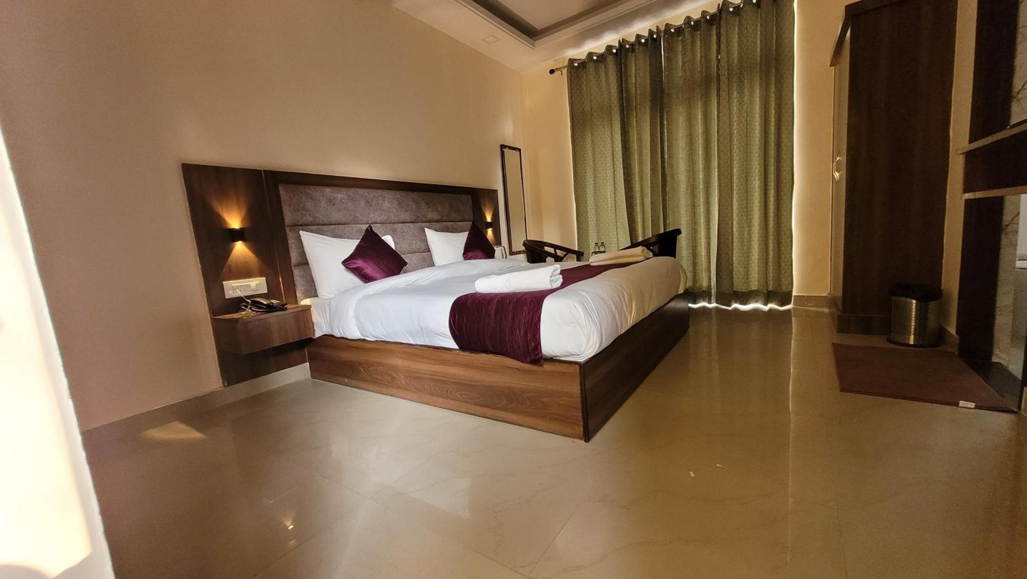 Keshav Nandan By The Shivaay Hotel