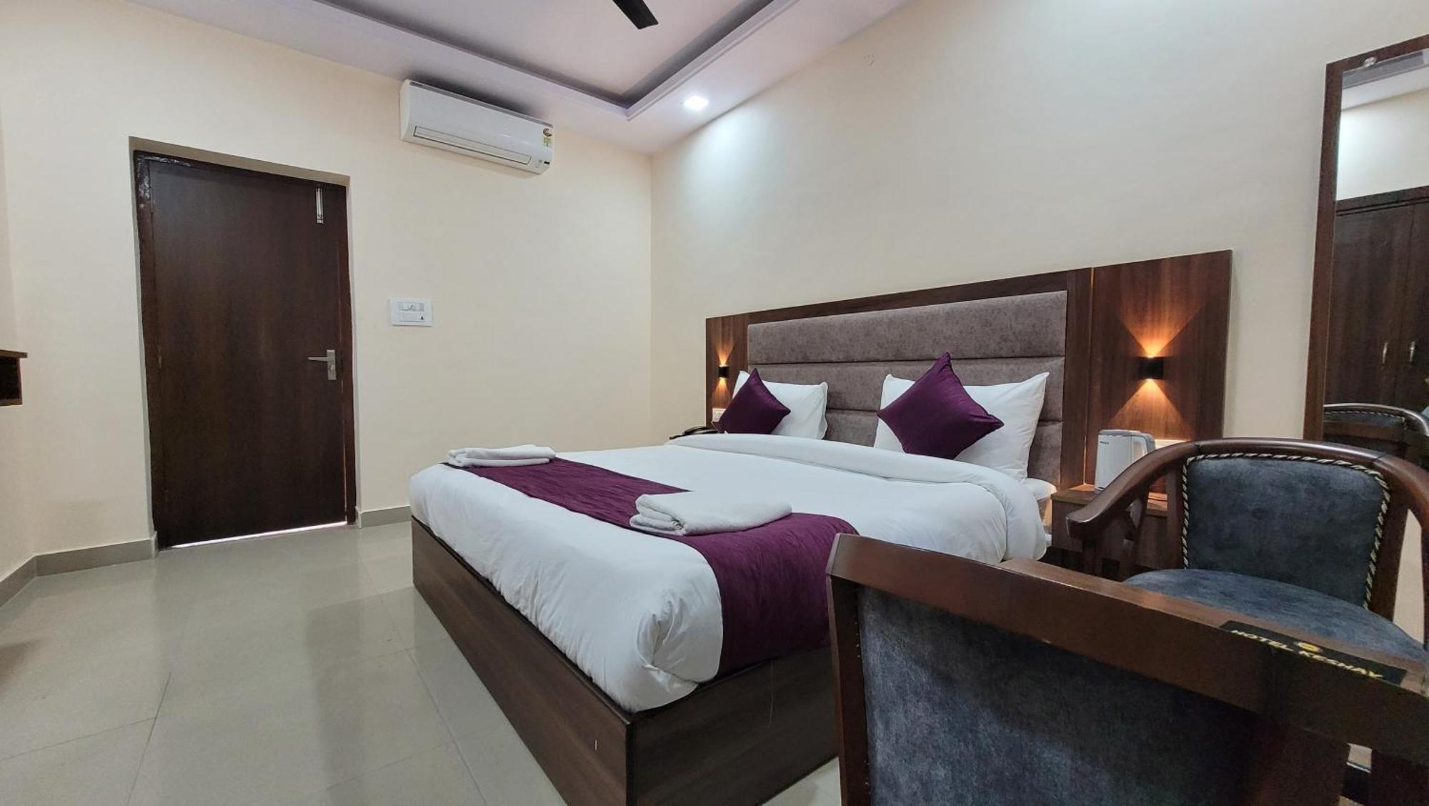 Hotel Keshav Nandan By The Shivaay 3*