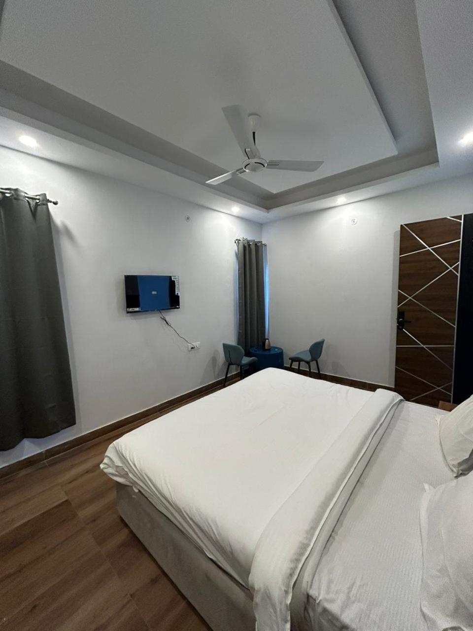 Hotel Devlok Homes Rishikesh